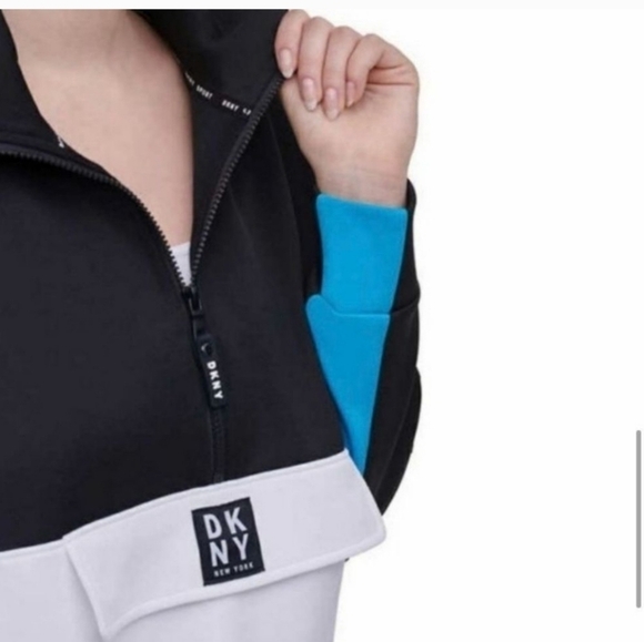 DKNY New York Sport Colorblock 1/2 Zip Pullover - Size S - Picture 3 of 13